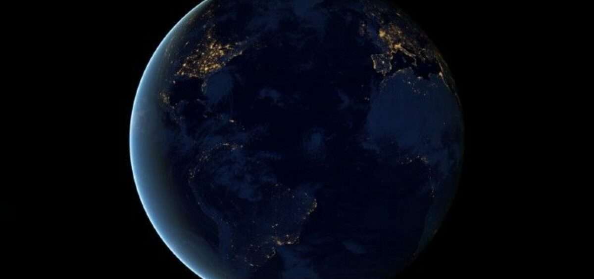 La Terre la nuit, lumières des villes vues de l'espace (NASA Black Marble)